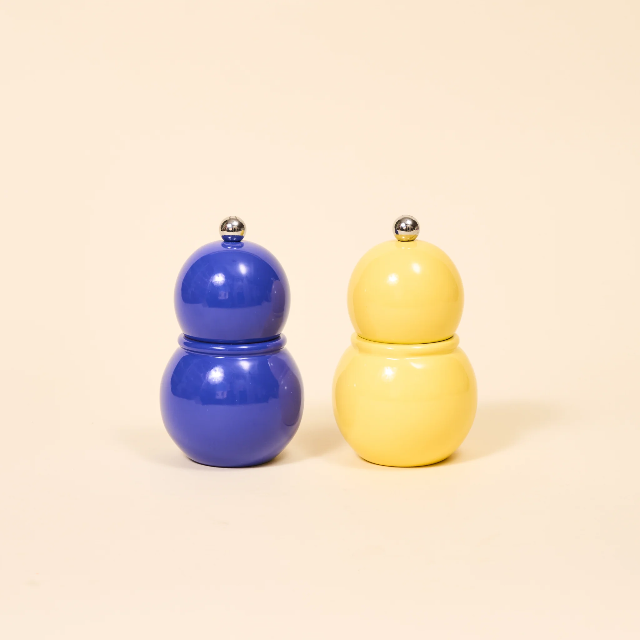 Short Bobbin Salt & Pepper Grinder - Image 3